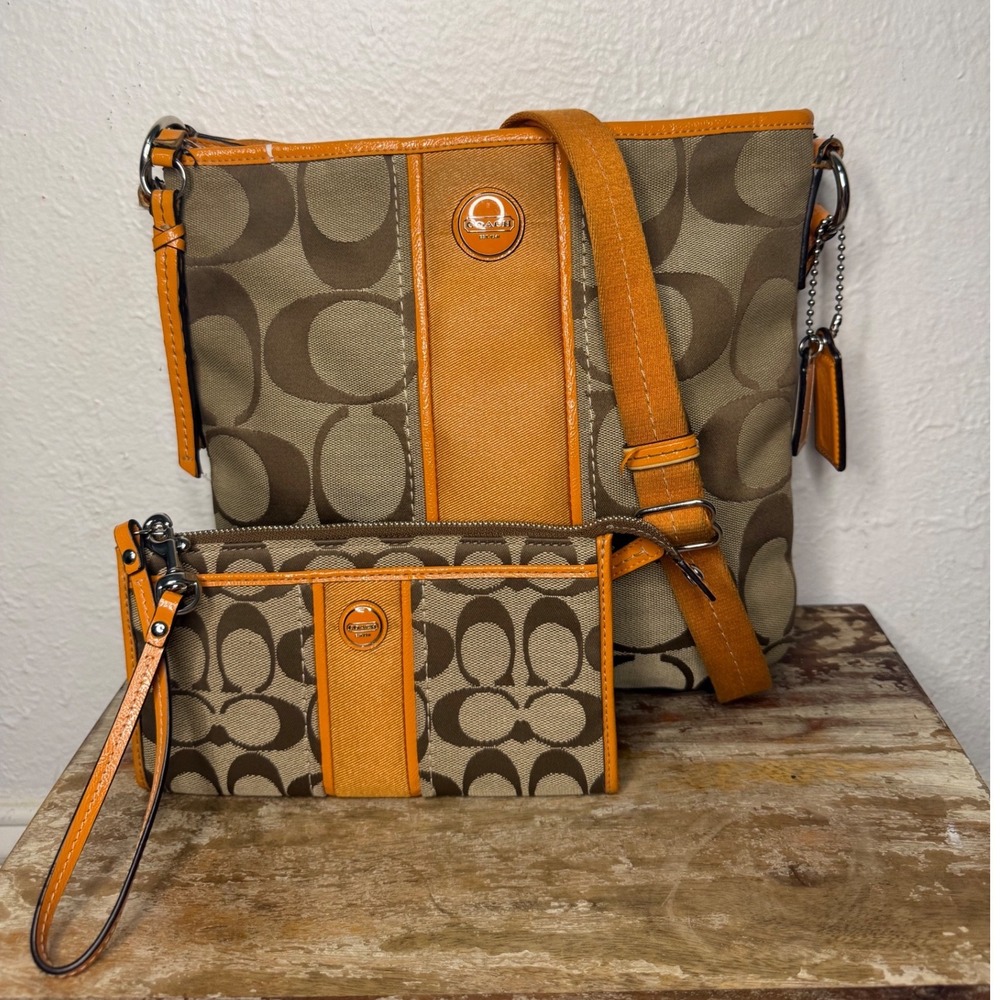 Vtg Coach Signature Canvas Crossbody Shoulder Bag With Matching Wallet F21905